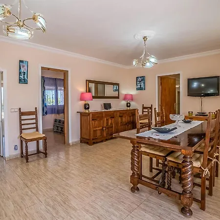 Holiday home Gorgeous In With House A Mountain View Muro